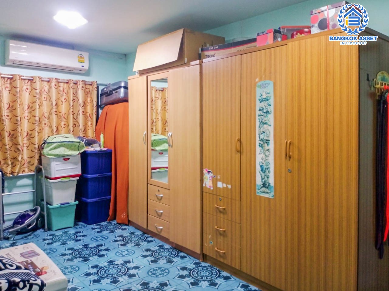 *****ทาวน์เฮ้าส์มือสอง ย่านลำลูกกา ม.อู่ทองเพลส2 ลำลูกกา หลังมุม เนื้อที่ 28 ตร.ว. ฟังก์ชัน 3 ห้องนอน 2 ห้องน้ำ จอดรถได้ 2 คัน ตอบโจทย์ทุกการอยู่อาศัย บนทำเลเชื่อมต่อถนนวิภาวดี-รังสิต, ถนนรังสิต-นครนายก ใกล้รถไฟฟ้า "สถานีคูคต" และฟิวเจอร์พาร์ครังสิต